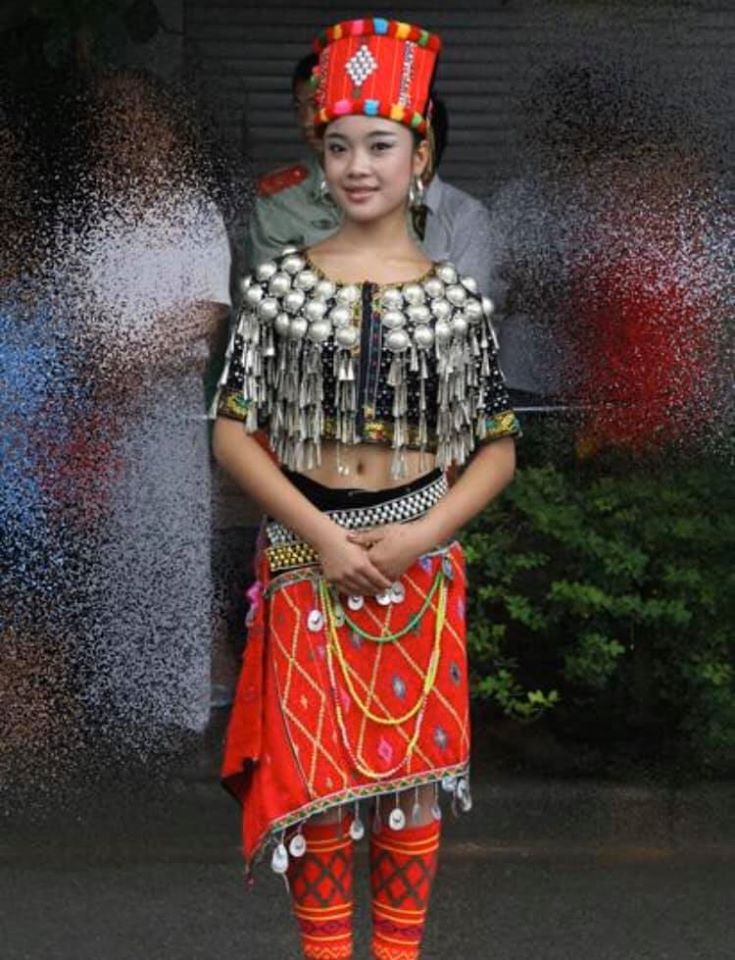 雲南省の自然溢れる中で米、トウモロコシで生計を立てながら生活するチンポー族(李さん特別編)